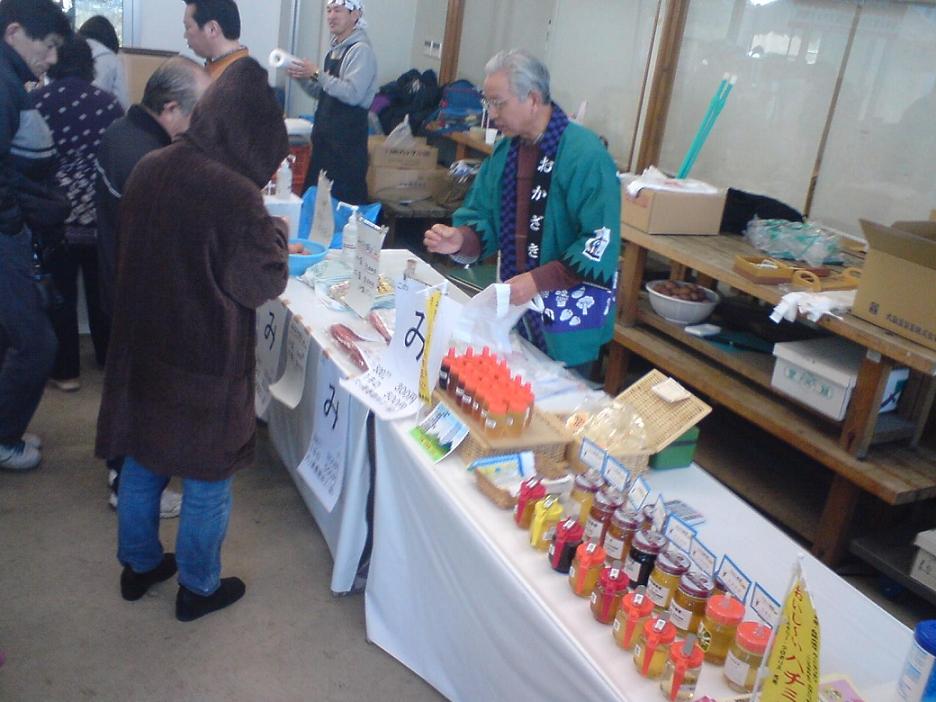 畜産物 試食即売会の写真その1