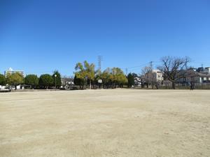 井田公園運動場