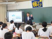 写真：中学生向けキャリア教育支援事業「地元で働くって？」＠東海中学校（令和6年度）2