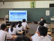 写真：中学生向けキャリア教育支援事業「地元で働くって？」＠東海中学校（令和6年度）4