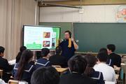 写真：中学生向けキャリア教育支援事業「地元で働くって？」＠竜海中学校（令和6年度）3