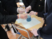 写真：中学生向けキャリア教育支援事業「地元で働くって？」＠河合中学校（令和7年度）1