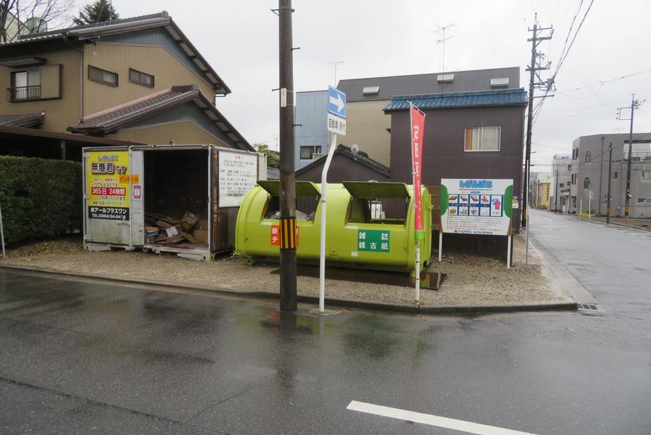 写真：無塵君　三河別院の回収ボックス
