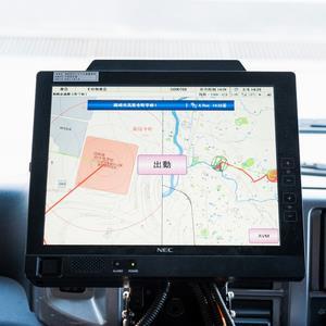 写真：カーナビ端末装置