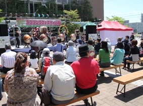 写真：祭の様子