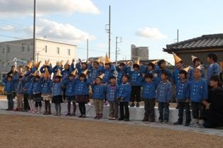 写真：若松保育園園児によるクリスマスソング披露