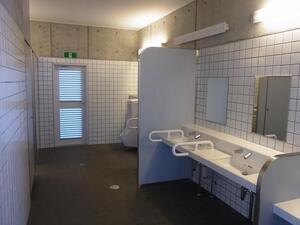 写真：トイレ内観2