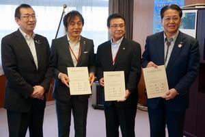 写真：国土交通省での認定式の様子