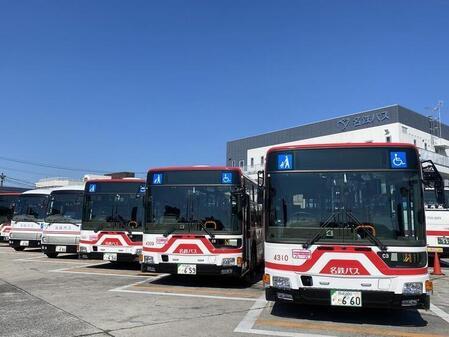 写真：名鉄バス車両