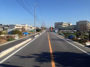 写真：施工後の写真　歩道の整備により歩行者の安全を確保しました。