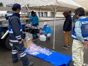 写真：給水活動の様子19