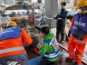 写真：給水活動の様子5