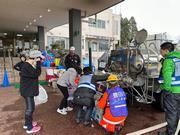 写真：給水活動の様子6