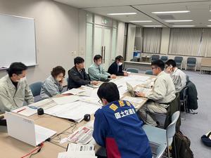 写真：2次調査の様子1