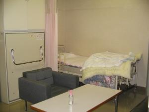 写真：保健室ベッド