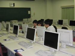 写真：情報処理室1
