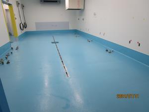 写真：工事中の給食センターの内装（令和6年7月）2