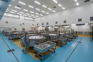 写真：完成した給食センターの内装2