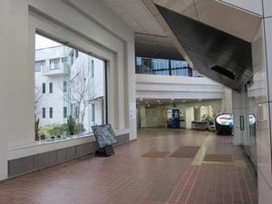 写真：総合学習センターエントランス