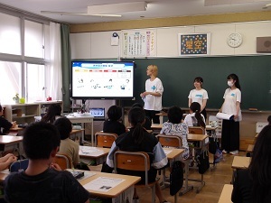 矢作東小学校での熱中症講座の様子1