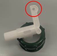 写真：足踏み式手洗いタンクの作製方法1