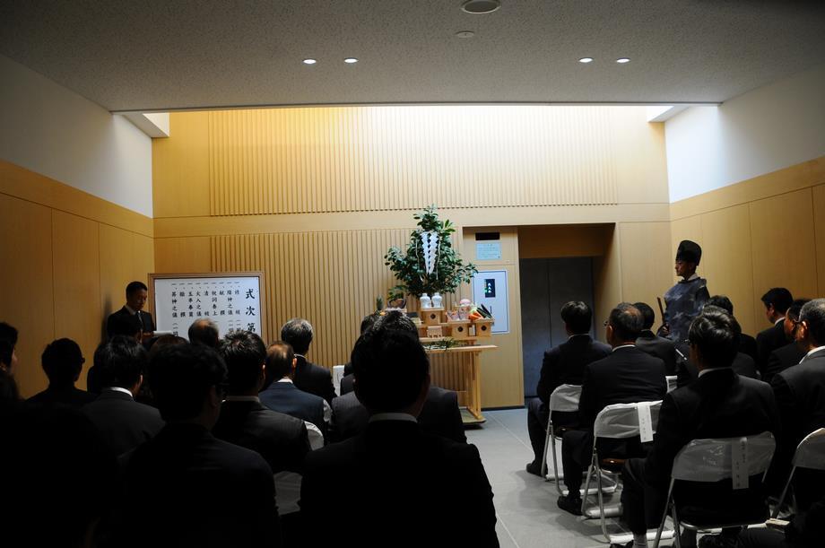 写真：火入れ式