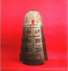 写真：洞（伝）の銅鐸