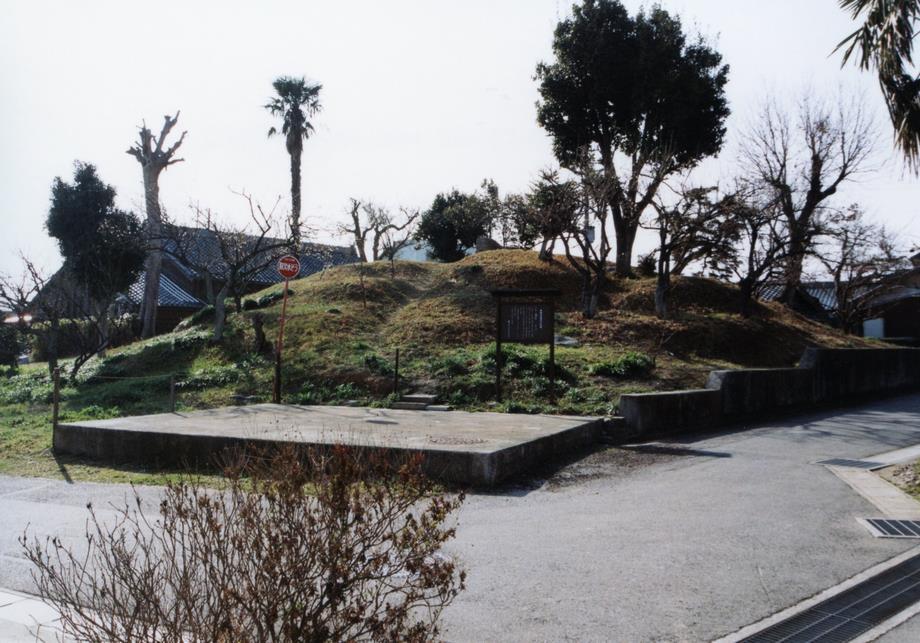 写真：猿投塚古墳