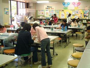 写真：絵画教室の様子