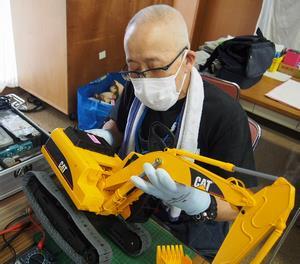 写真：院長の修理風景