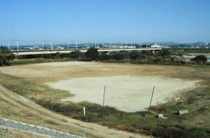 写真：渡橋河川緑地運動場（右岸）