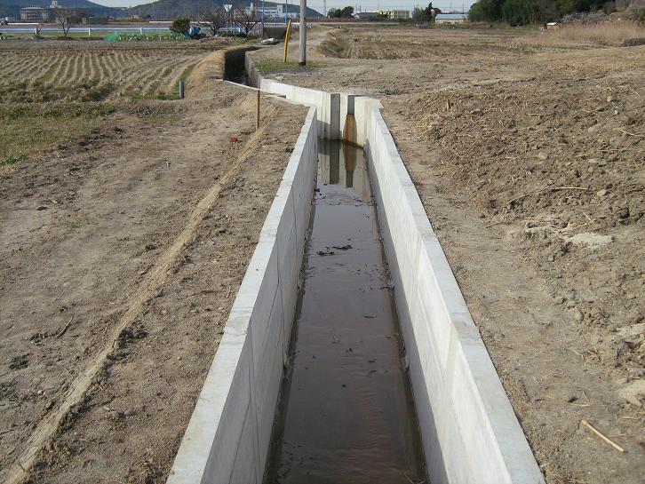 写真：農業用水路