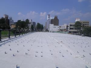 写真：高欄L型鋼材設置状況