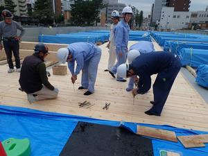 写真：現場見学会の様子2