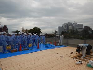 写真：現場見学会の様子4