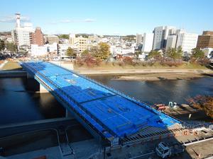 写真：木床版端部施工11月29日の状況