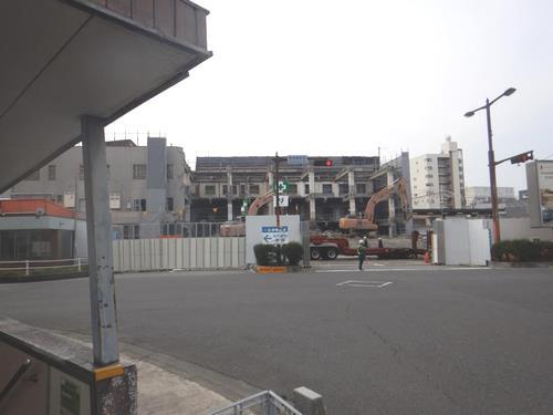 写真：東岡崎駅の解体風景3