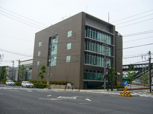 写真：西庁舎南棟