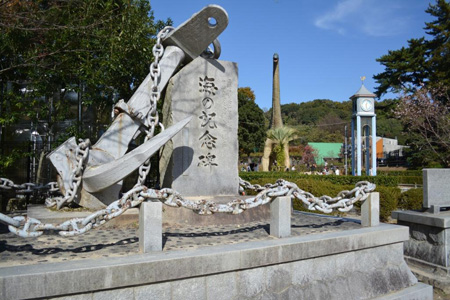 写真：海の記念碑1