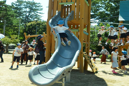 写真：The Wizard's Double Tower Fortress ADA03