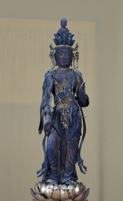 写真：木造菩薩立像