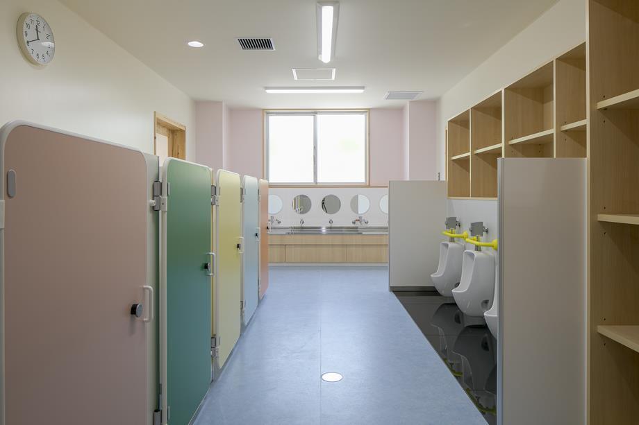 写真：新園舎　乳児トイレ