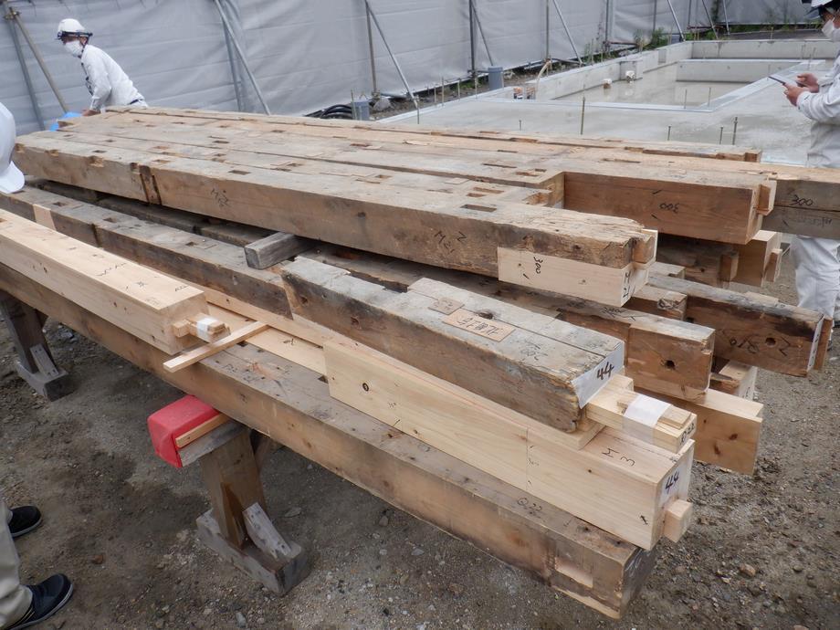 写真：土台受け入れ