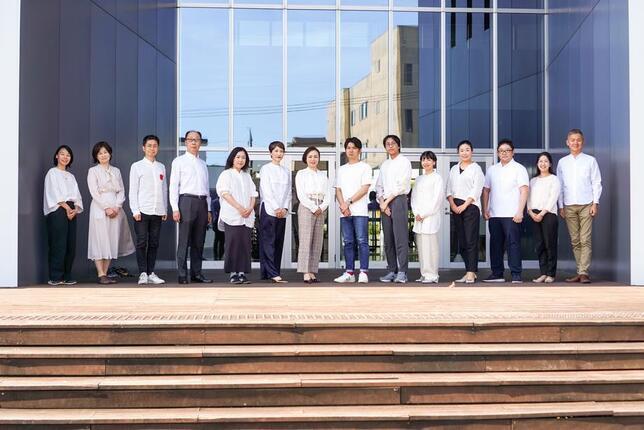 写真：株式会社やろまい　集合写真