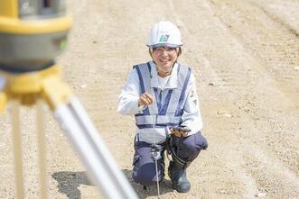 写真：朝日工業株式会社　作業のようす1