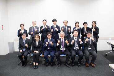 写真：株式会社オアシス　集合写真