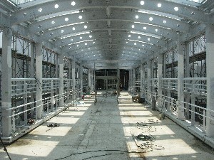 写真：東端から既設自由通路