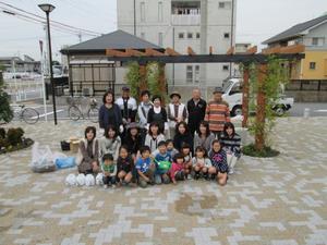 写真：平成27年11月花の植替え活動6
