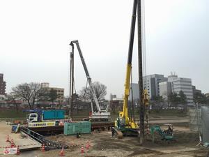 写真：橋脚用土留がすべて完了、想定外の岩盤高さ2