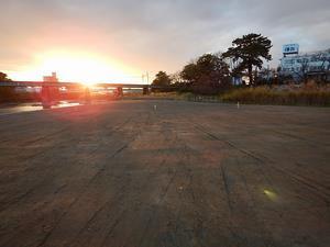 写真：堆積土鋤取り状況